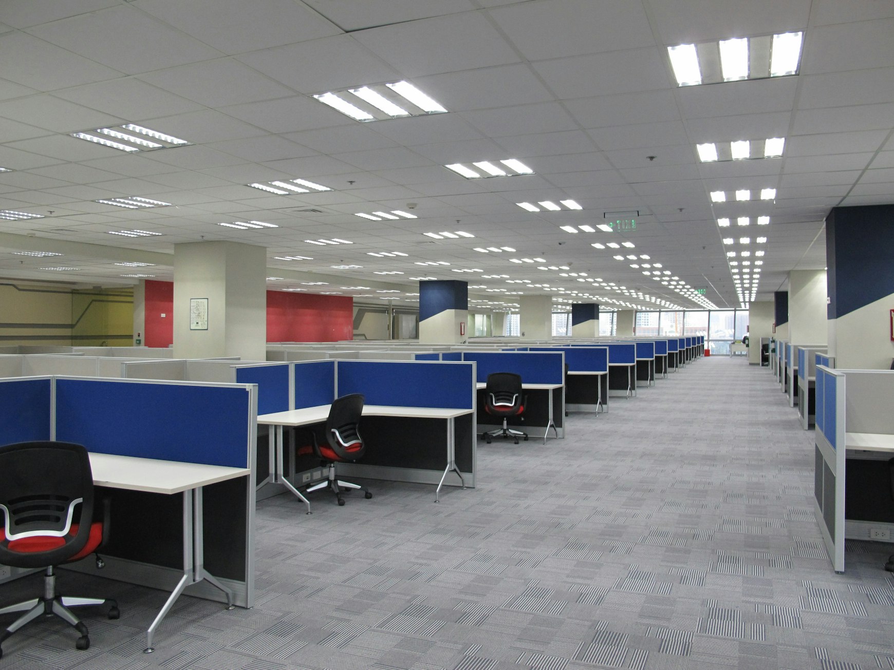 The Extinction of Middle Management